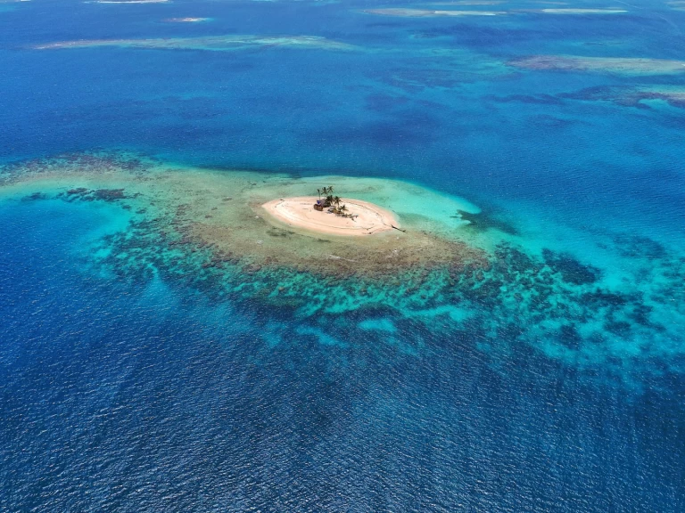 Plachetnice k pronájmu v Archipiélago de San Blas za nejlepší cenu