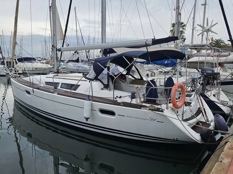 Pronájem jachty v Port Balís -Jeanneau Sun Odyssey 39i Performance na Samboatu