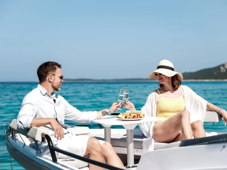 Pronájem jachty v Zaton -Axopar Axopar 29 Sun Top na Samboatu