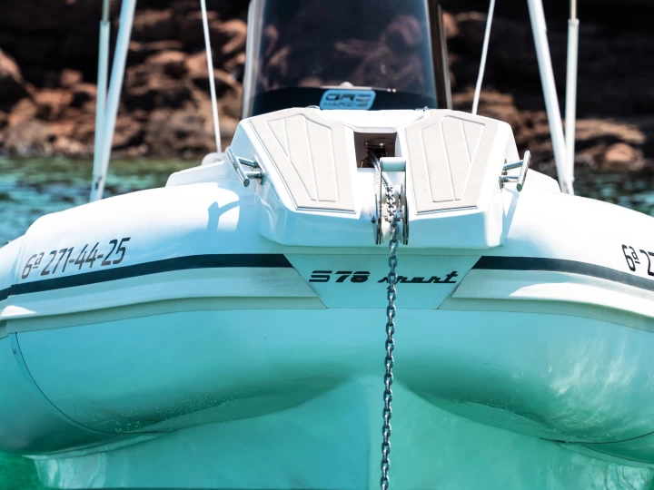 Pronájem lodi Fornells lákavé ceny Oromarine S-78