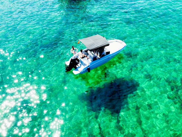 Marine Open 620 jednotlivci a charterové společnosti v Fornells