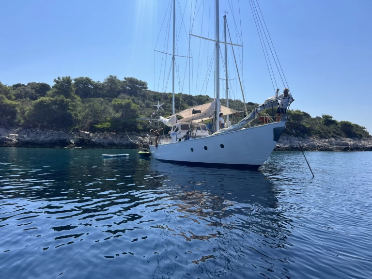 Pronájem jachty v Hvar  -Uljanik Shipyard Besa na Samboatu