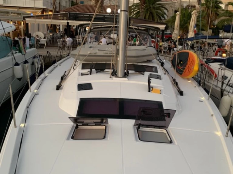 Dufour Dufour 530 jednotlivci a charterové společnosti v Lavrio