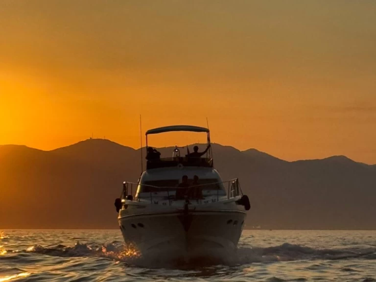 Pronajmout Jachta se skipperem či ne Posillipo v Ameglia