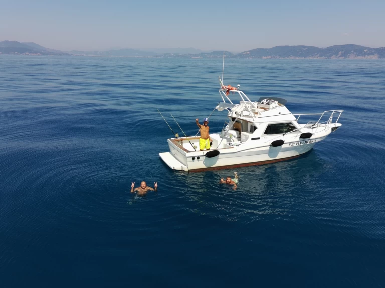 Motorová loď k pronájmu v Ameglia za nejlepší cenu