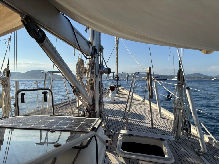 Pronájem lodi Halberg-Rassy HR 42 v Saint-Tropez na Samboatu