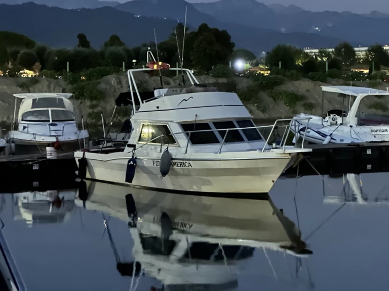 Pronájem lodi SETTE MARI FLY AMERICA v Ameglia na Samboatu