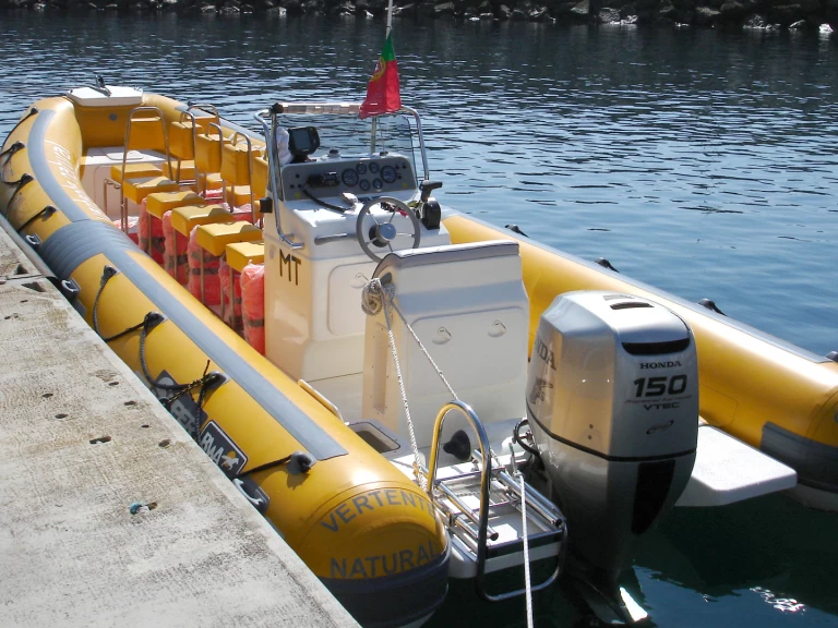 Pronájem lodi Bwa 740 v Sesimbra na Samboatu