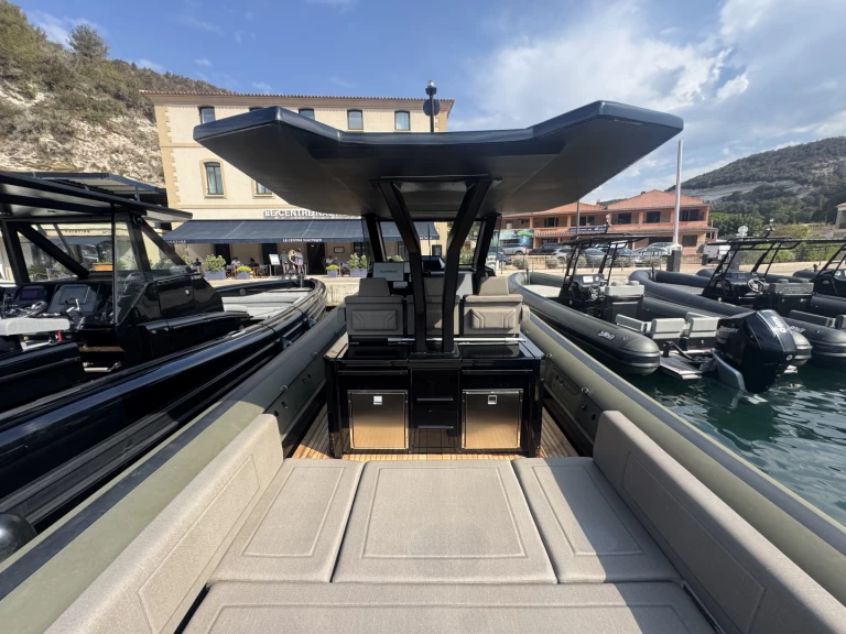 Pronájem lodi Sea Water Phantom 400 v Bonifacio Port na Samboatu