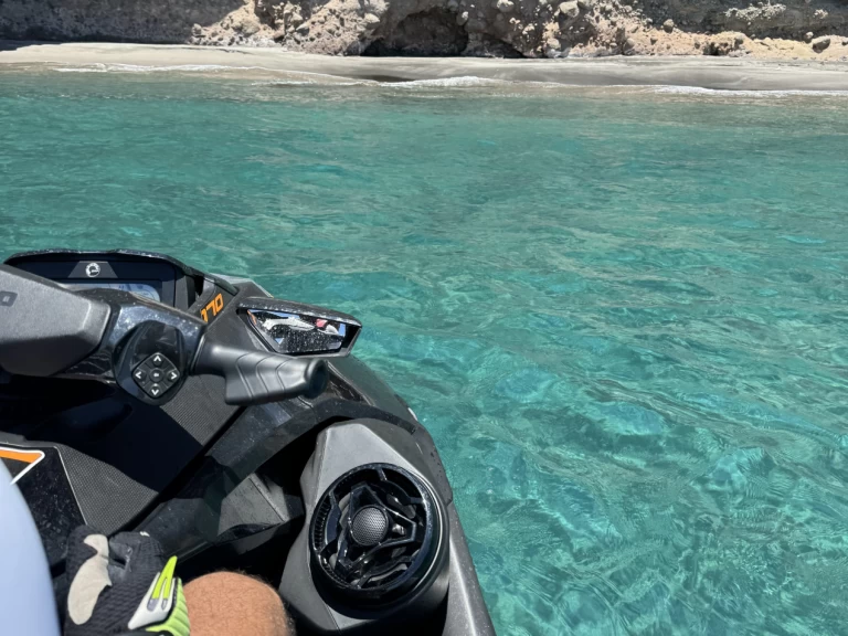 Sea-Doo GTX 170 jednotlivci a charterové společnosti v Fort-de-France