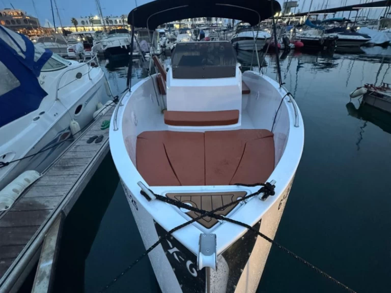 Pronájem jachty v Alicante -Boats maks Catt X6 na Samboatu