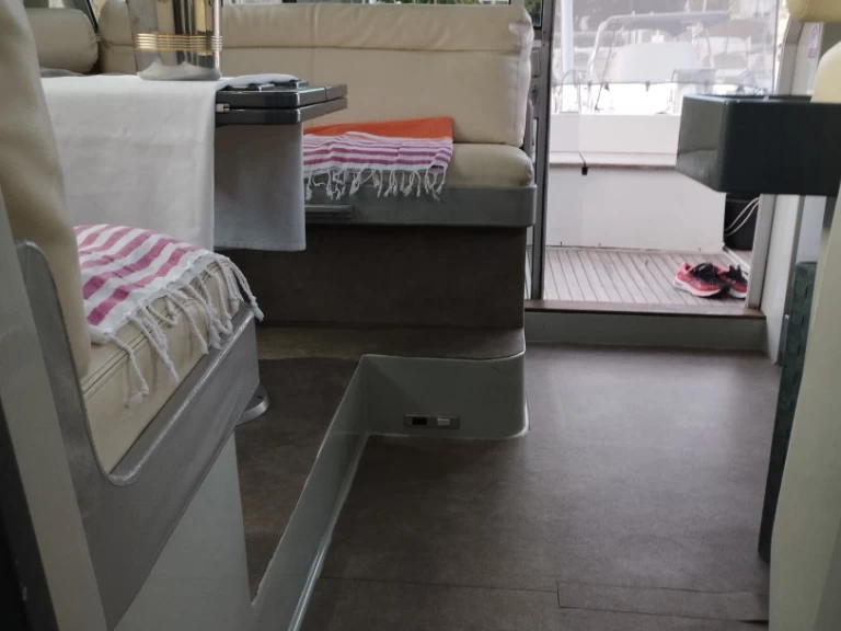 Pronájem Motorová loď v Cannes -Ferretti Holiday Sea 