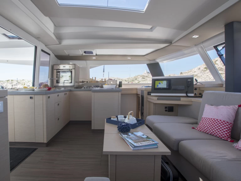 Pronájem lodi Fountaine Pajot Astrea 42 v Marseille na Samboatu