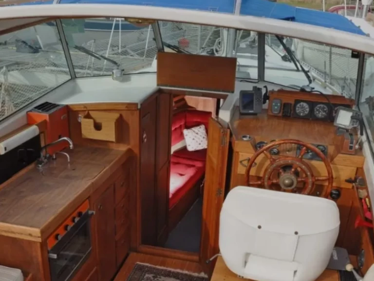 Pronájem Plachetnice winga Marine Winga 87 s licencí