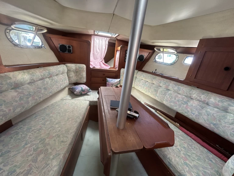 winga Marine Winga 87 Winga 87 jednotlivci a charterové společnosti v Lisanza