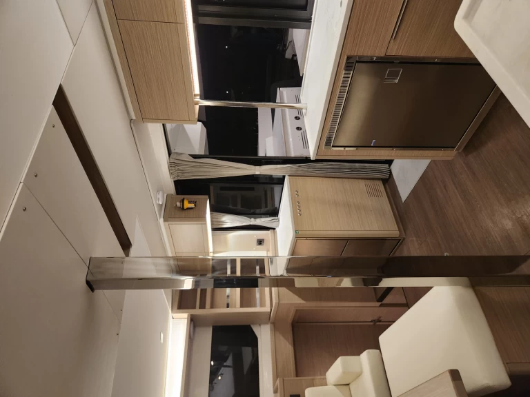 Katamarán k pronájmu v Alimos za nejlepší cenu