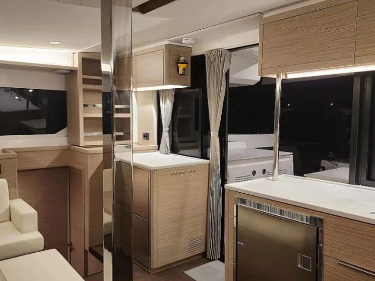 Pronájem jachty v Alimos -Lagoon Lagoon 46 na Samboatu