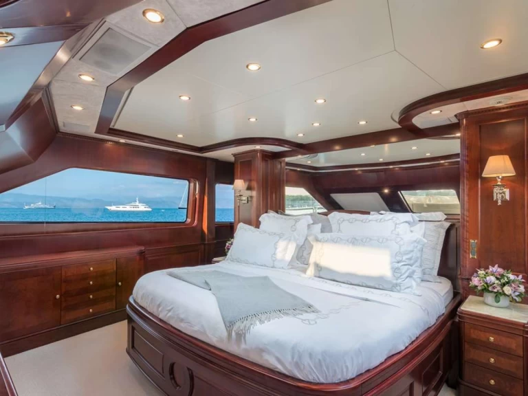 Pronájem lodi Benetti ENDLESS SUMMER v Saint Raphael na Samboatu