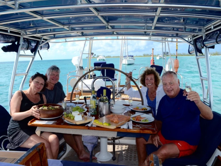 Pronájem lodi W.I. Crealock THE DOVE v Antigua Island na Samboatu