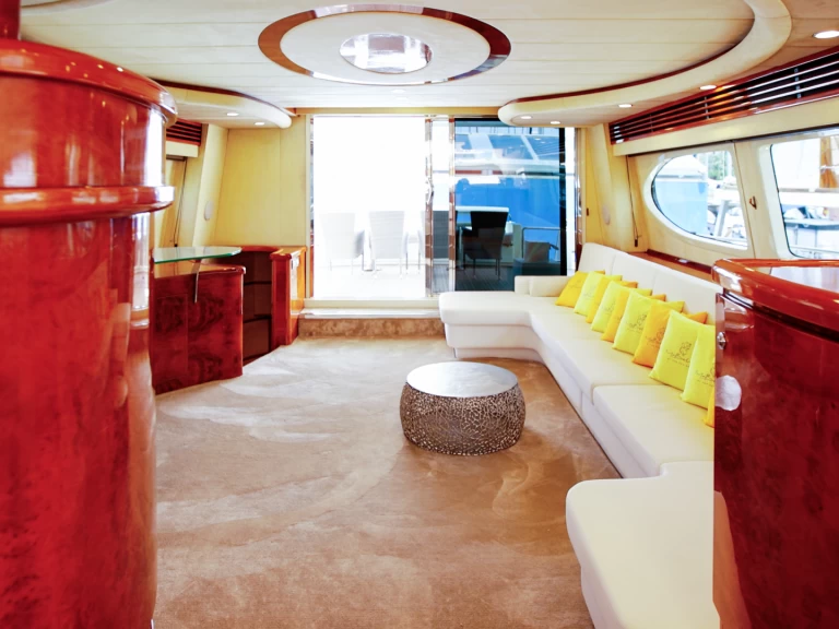 Pronájem lodi Monte Fino Monte Fino 70 v Castellammare di Stabia na Samboatu