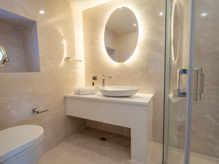 Pronájem Jachta  s licencí