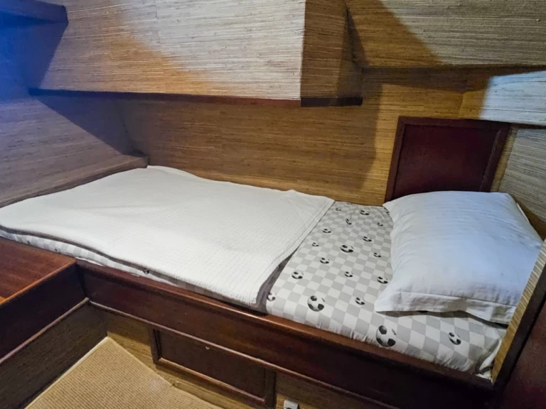 Pronajmout Motorová loď se skipperem či ne  v Yalıkavak