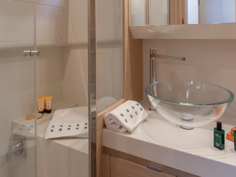 Motorová loď k pronájmu v Golfe-Juan za nejlepší cenu