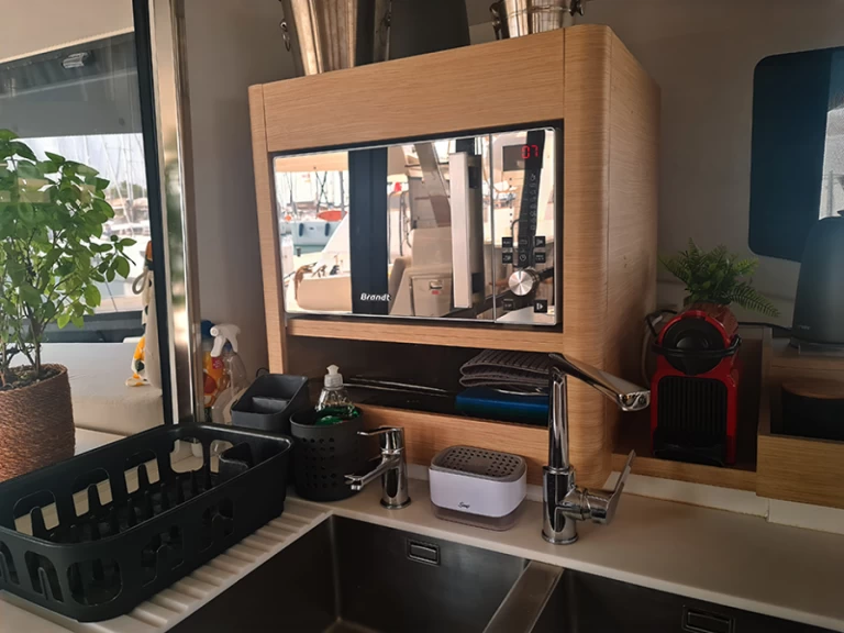 Pronájem lodi Preveza lákavé ceny Aura 51