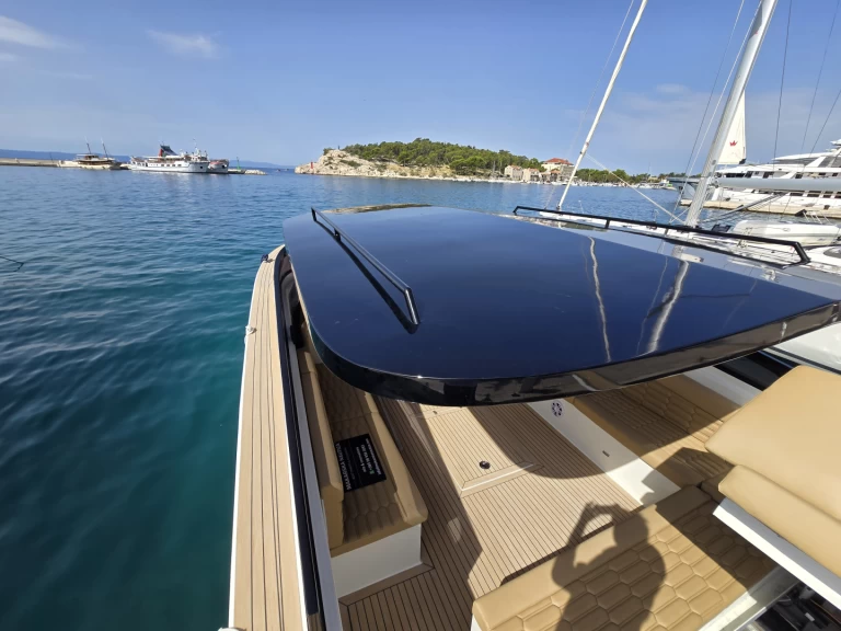 Pronájem lodi Felix 37 Felix 37 v Makarska na Samboatu