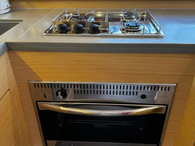 Pronájem lodi Rogoznica lákavé ceny Lagoon 450 F