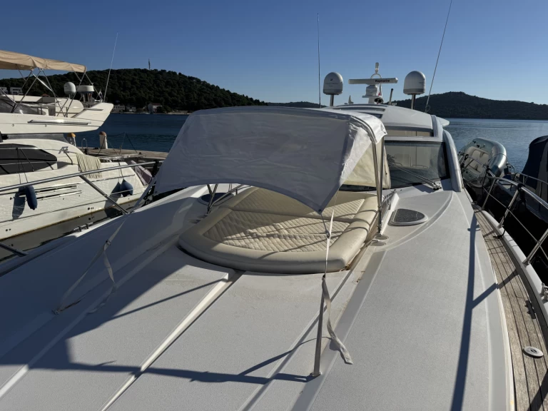 Pronájem lodi Rogoznica lákavé ceny Sunseeker Portofino 53