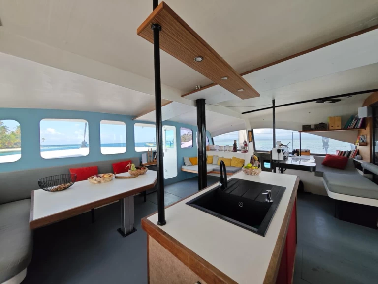 Pronájem lodi Oyacht Class6 v Raiatea na Samboatu