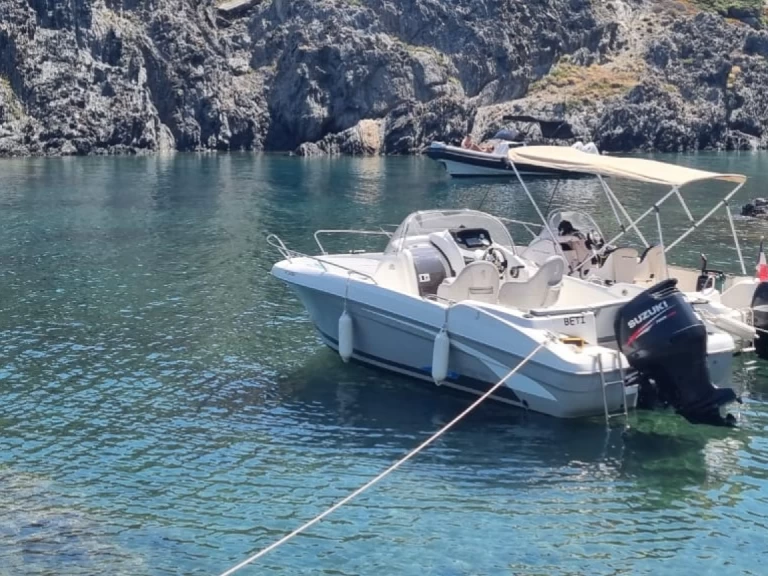 Pronajmout si Bénéteau Flyer 650 Open v Argelès-sur-Mer