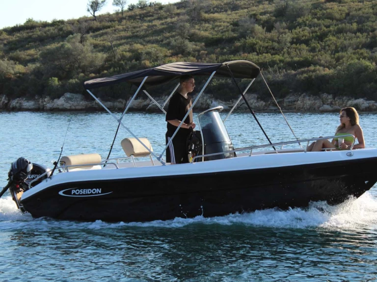 Pronájem Motorová loď Poseidon s licencí