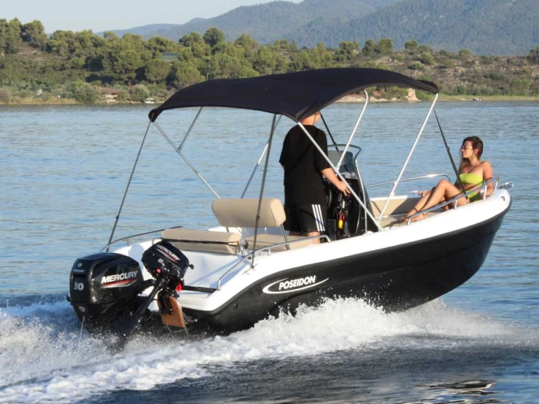 Poseidon Blu Water 170 jednotlivci a charterové společnosti v Faliraki