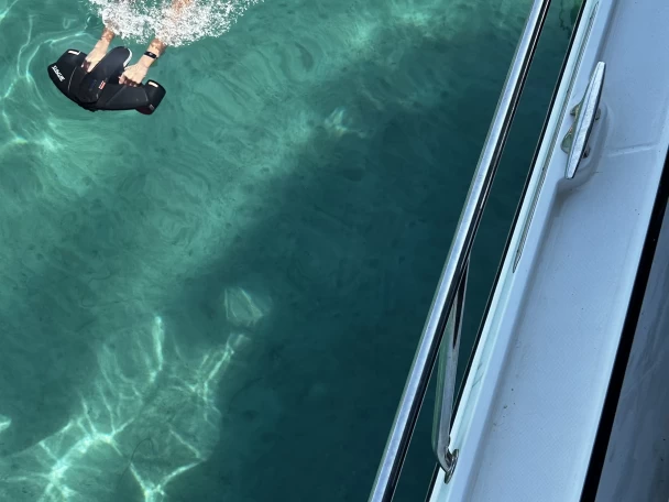 Pronajmout si Jeanneau Merry Fisher 1095 v Saint-Tropez