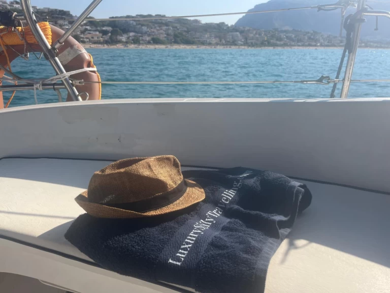 Pronájem jachty v Castellammare del Golfo -Hunter Hunter 320 na Samboatu