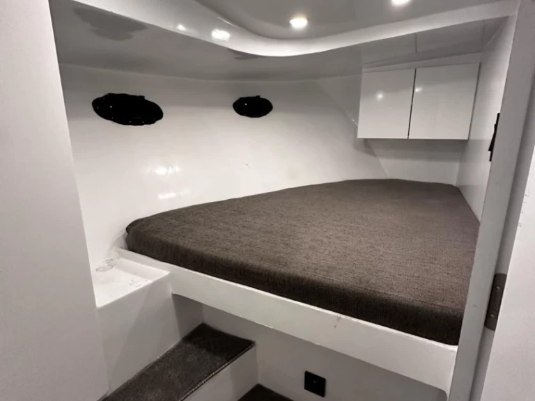 Pronájem Jachta Princess s licencí