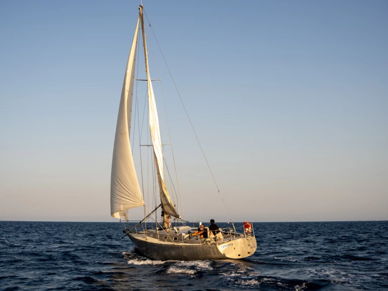 Pronájem lodi Aluminium AG4MC Consolation 37 v Badia de Roses na Samboatu