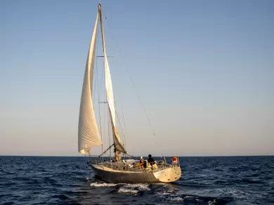 Pronájem lodi Aluminium AG4MC Consolation 37 v Badia de Roses na Samboatu