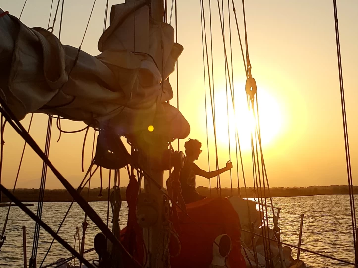 Pronájem Plachetnice v Badia de Roses -Aluminium AG4MC Consolation 37