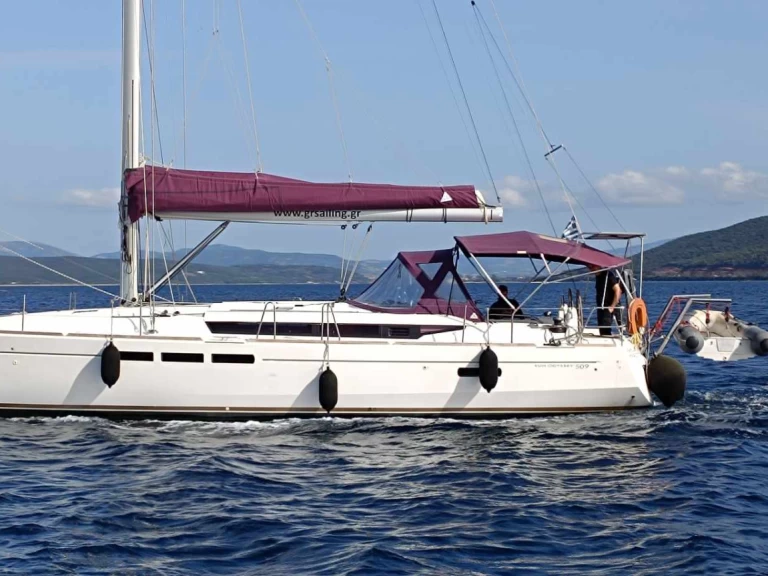 Pronajmout si Jeanneau Sun Odyssey 509 v Gouvia