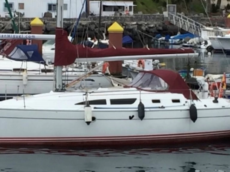 Pronajmout si Jeanneau Sun Fast 37 v San Miguel De Abona