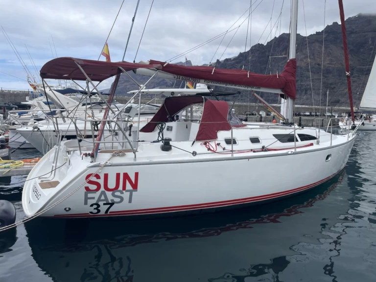 Pronájem lodi Jeanneau Sun Fast 37 v San Miguel De Abona na Samboatu