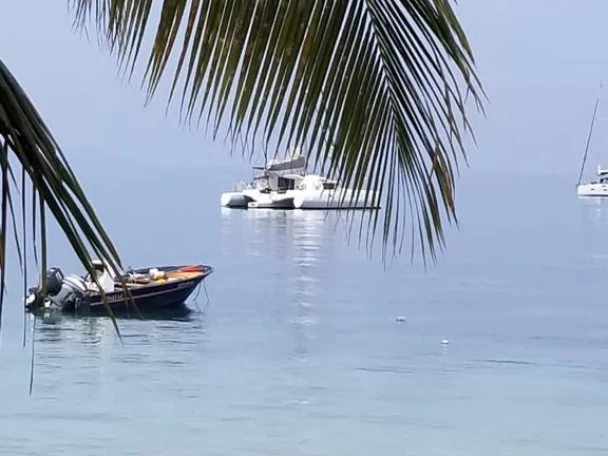 Katamarán k pronájmu v Le Gosier za nejlepší cenu