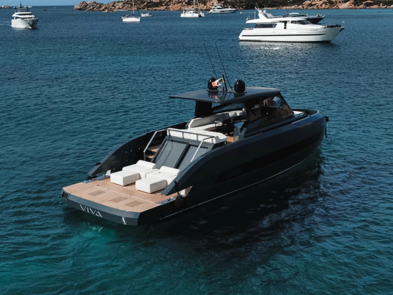 Pronájem lodi Poltu Quatu lákavé ceny S05.3