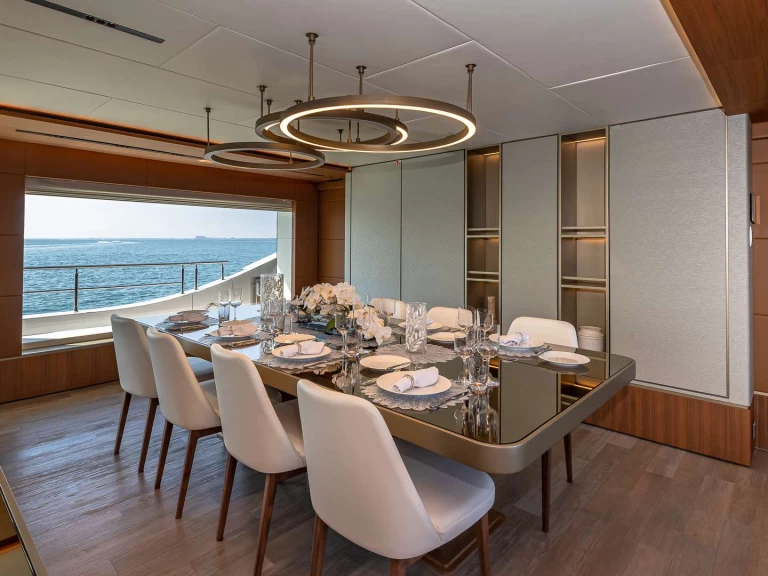 Pronajmout Jachta se skipperem či ne Gulf Craft - Majesty Yachts v San Diego