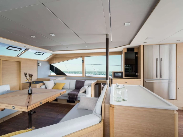 Aquila Mary's Grace jednotlivci a charterové společnosti v Preveza