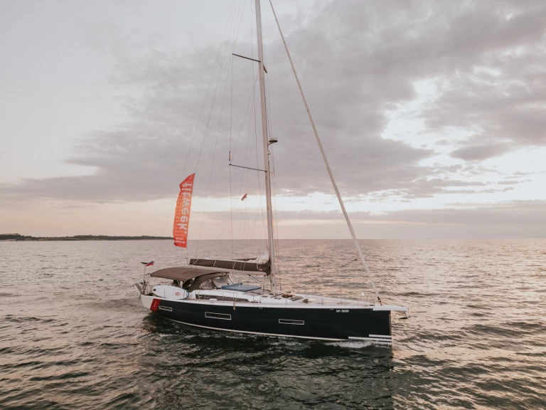 Pronajmout si Dufour Dufour 56 Exclusive v Marina Kremik