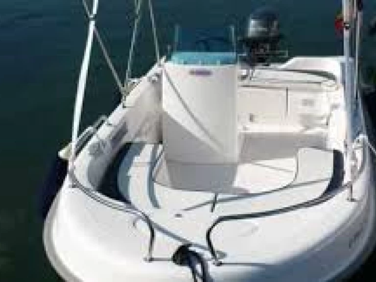 Pronájem lodi Port de Pollenca lákavé ceny Quasar